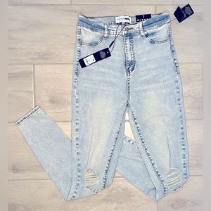 Fashion Nova - Turn' Heads Booty Lifting Skinny Jeans - Light Wash - Size 7